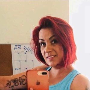 Meet your Posher, Esperanza